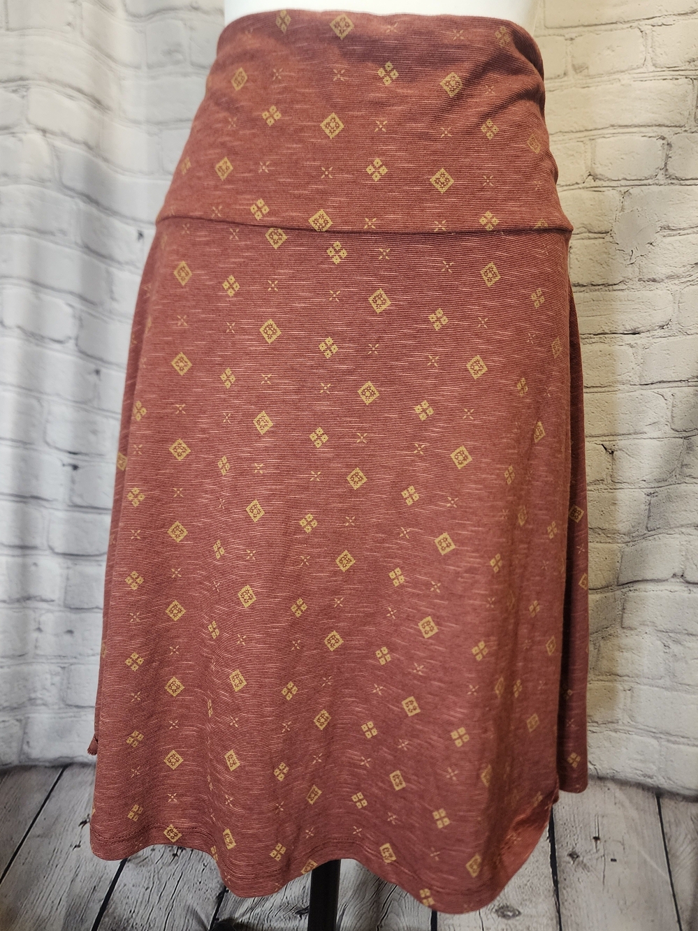Toad&Co Rust A-Line Skirt with Gold Motif